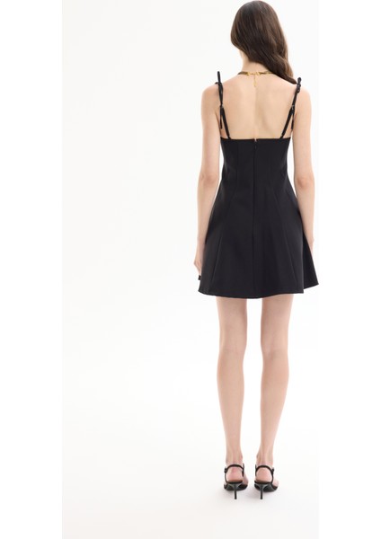 Kalp Yaka Bağlamalı Ip Askılı Mini Elbise Siyah