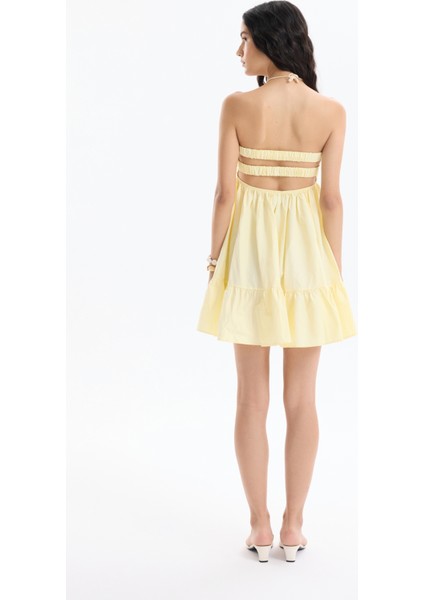 Önü Düğüm Detaylı Sırt Dekolteli Straplez Mini Elbise Sarı