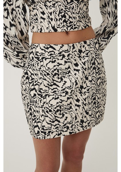 Desenli Mini Etek Siyah