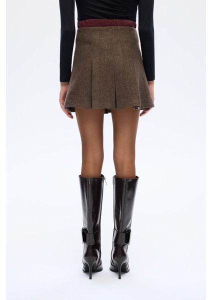 Beli Bağcıklı Pileli Mini Etek Kahverengi