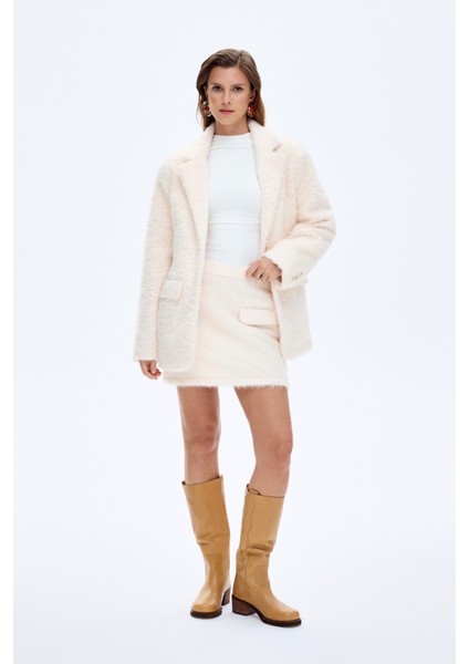 Cep Detaylı Tüylü Mini Etek Ekru fiyatları