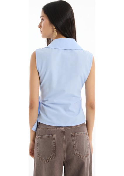 Kruvaze Yaka Bağlamalı Kolsuz Bluz Mavi