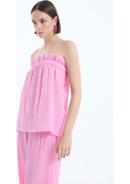 Gofre Kumaş Fırfırlı Straplez Bluz Pembe
