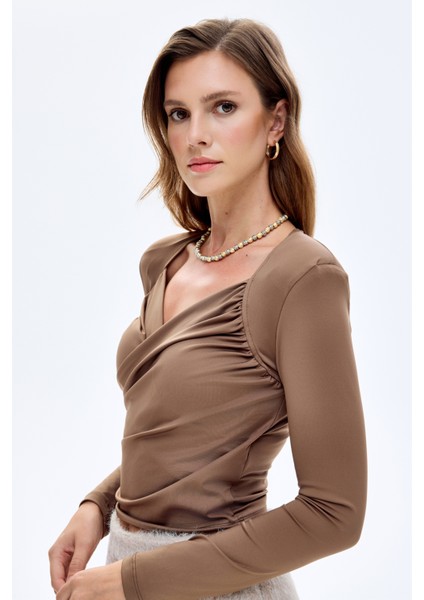 Kruvaze Yaka Drapeli Uzun Kollu Bluz Kahverengi indirimleri