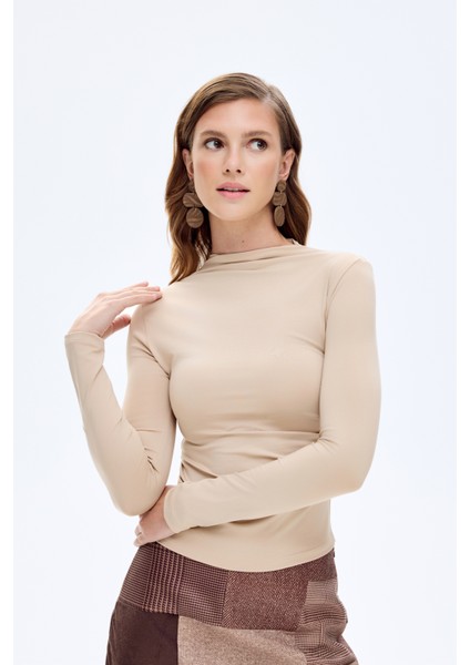 Drapeli Yüksek Yaka Uzun Kollu Basic Bluz Bej fiyatları