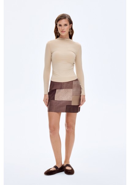 Drapeli Yüksek Yaka Uzun Kollu Basic Bluz Bej fırsatları