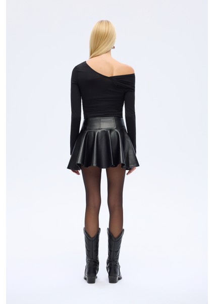 Drapeli Asimetrik Düğümlü Bluz Siyah indirimleri