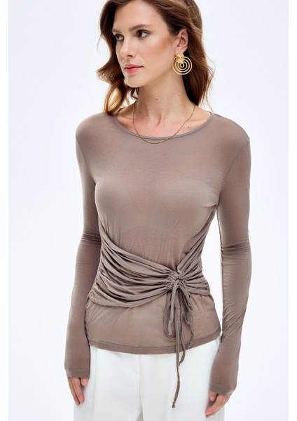 Yan Büzgülü Bağcıklı Transparan Bluz Bej fırsatları