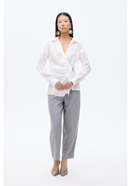 Toka Aksesuarlı Kruvaze Bluz Ekru indirimleri