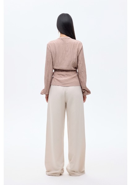 Buruşuk Dokulu Beli Bağcıklı Düğmeli Gömlek Açık Kahverengi