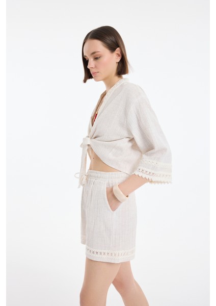Beli Lastikli Şeritli Dokulu Mini Şort Naturel