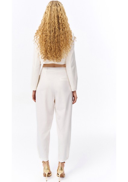 Pile Detaylı Jogger Pantolon Ekru