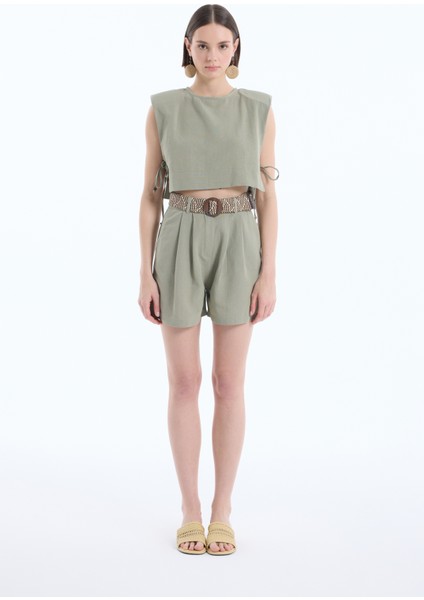 Desenli Kemerli Keten Mini Şort Haki