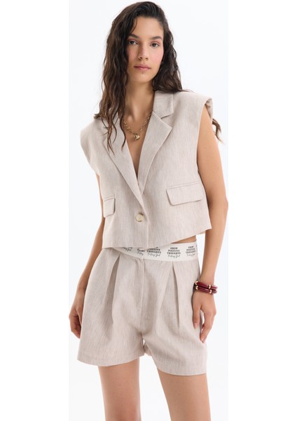 Beli Yazı Detaylı Pileli Mini Şort Naturel