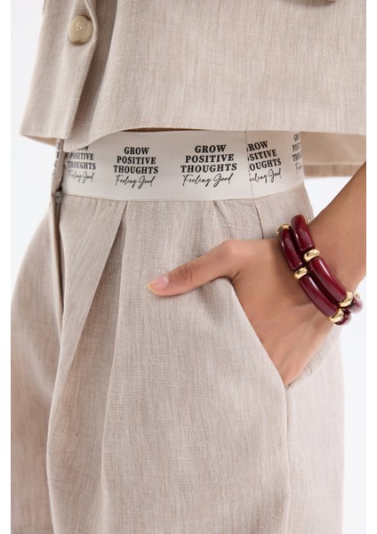 Beli Yazı Detaylı Pileli Mini Şort Naturel