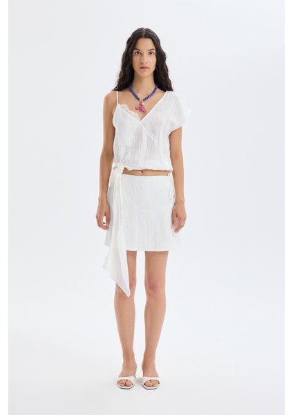 Ince Çizgili Bağlama Detaylı Şort Etek Ekru