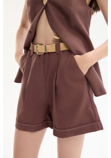 Hasır Kemer Aksesuarlı Pile Detaylı Mini Şort Kahverengi