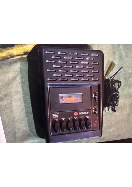Sencor S-3000 Kaset Çalar Sorunsuz Çalışır Durumda 28 cm 18 cm 8 cm Ölçülerinde