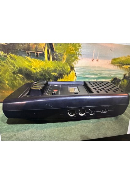 Sencor S-3000 Kaset Çalar Sorunsuz Çalışır Durumda 28 cm 18 cm 8 cm Ölçülerinde