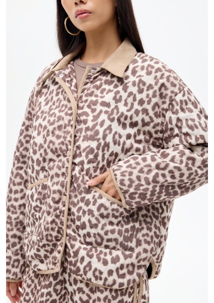 Leopar Desenli Kontrast Yaka Kapitone Ceket Kahverengi fırsatları