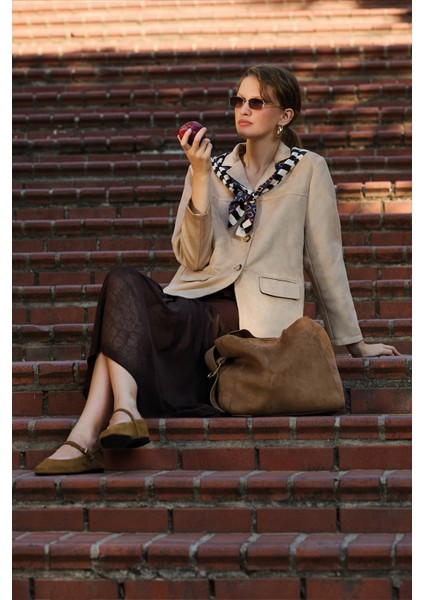 Kapak Cepli Süet Görünümlü Blazer Ceket Bej