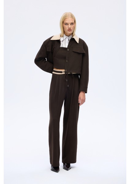 Düğmeli Kontrast Yaka Kısa Ceket Kahverengi indirimleri