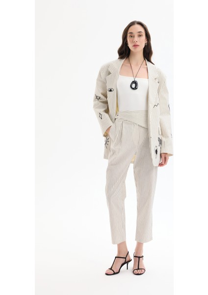 Asimetrik Bel Detaylı Çizgili Pantolon Bej