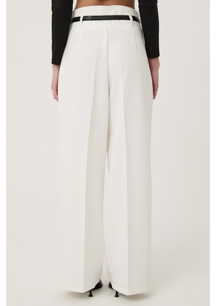 Kemer Detaylı Yüksek Bel Geniş Paça Pantolon Ekru