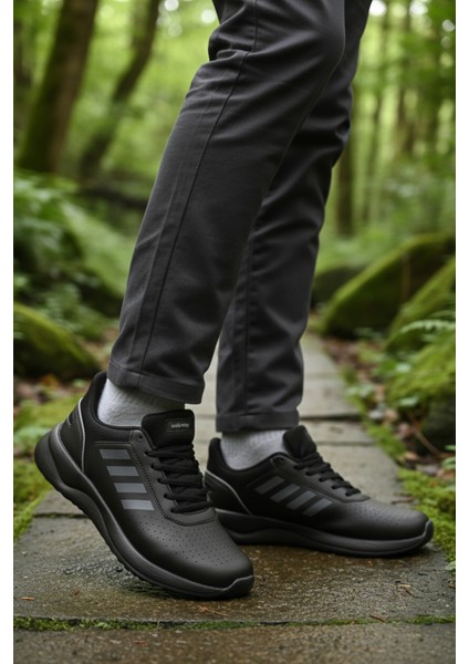 Siyah Bağcıklı Erkek Spor Ayakkabı modelleri