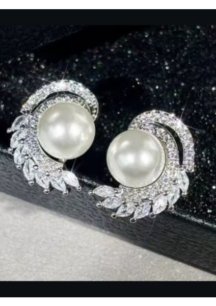 925 Ayar Gümüş Inci ve Zirkon Taşlarla Süslü Kanat Küpe modelleri