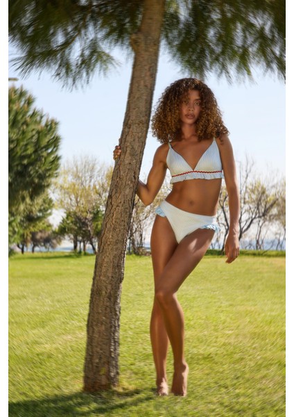 Kadın Frill Wave Su Taşı Aksesuarlı Bikini Takımı Mavi modelleri