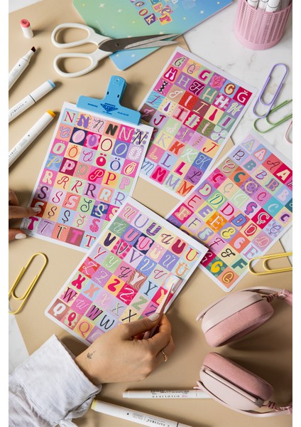 A5 18 Yaprak Harf Sticker Defteri – Alfabe, Rakam ve Noktalama Işaretleri Seti fiyatları