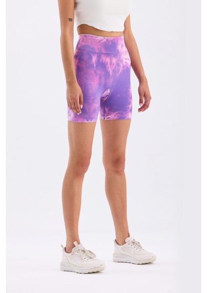 Spor Şort Batik Desenli Dikişsiz Esnek ve Toparlayıcı Push Up Kısa Şort modelleri