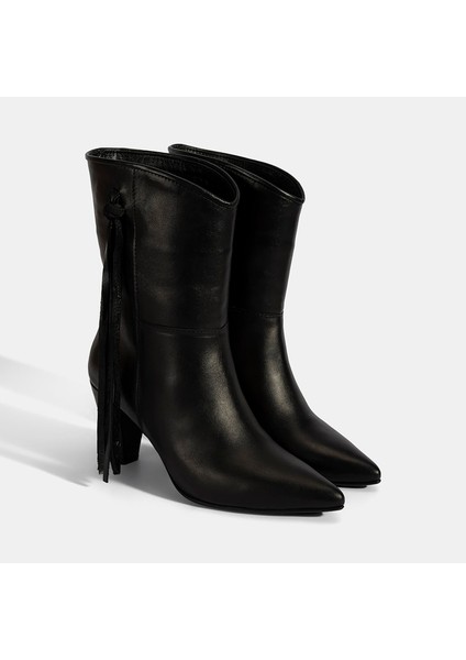 Kadın Siyah Püskül Detaylı Topuklu Deri Bot