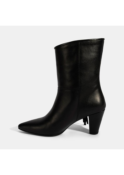 Kadın Siyah Püskül Detaylı Topuklu Deri Bot modelleri