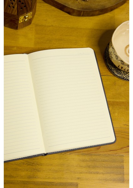 Kişiye Özel Füme Vegan Deri Telefon Cepli Dikişili Düz 224 Sayfa Çizgili Not Defteri fiyatları