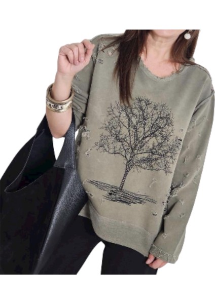 Yırtık Ağaçlı Sweatshırt