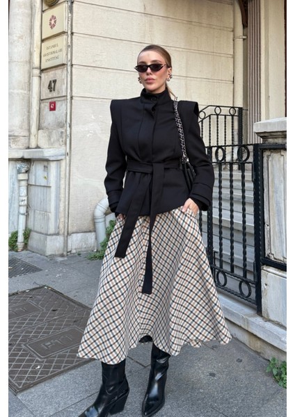 Siyah Vatkalı Kuşaklı Kaşe Ceket - 1001