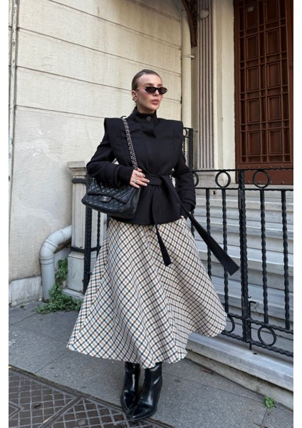 Siyah Vatkalı Kuşaklı Kaşe Ceket - 1001 fiyatları