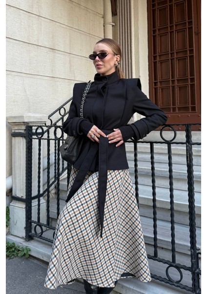 Siyah Vatkalı Kuşaklı Kaşe Ceket - 1001 modelleri