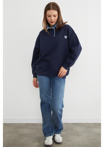 3 Iplik Kalp Nakışlı Polo Yaka Denim Detaylı Sweatshirt fırsatları