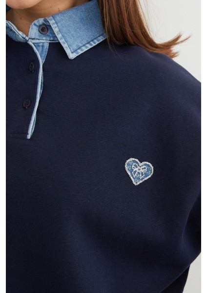 3 Iplik Kalp Nakışlı Polo Yaka Denim Detaylı Sweatshirt