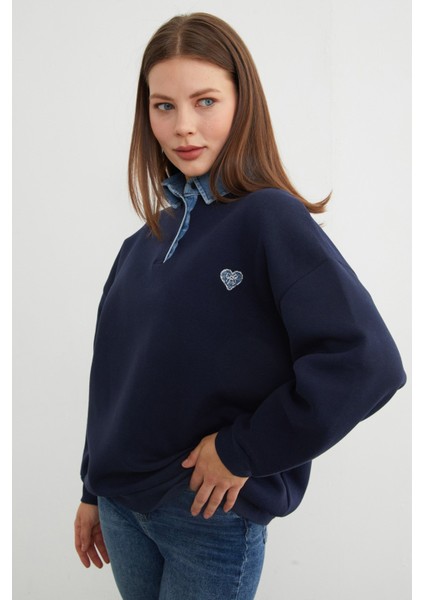 3 Iplik Kalp Nakışlı Polo Yaka Denim Detaylı Sweatshirt