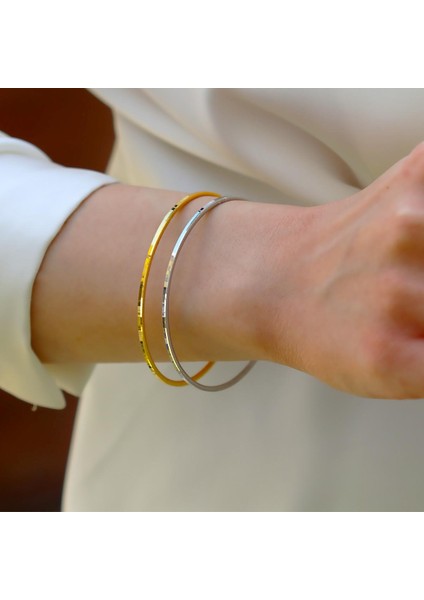 Ajda Modeli 2mm 6,2cm Gümüş Bilezik