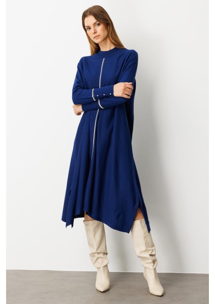 Önü Simli Şerit Detaylı Triko Elbise-Sax