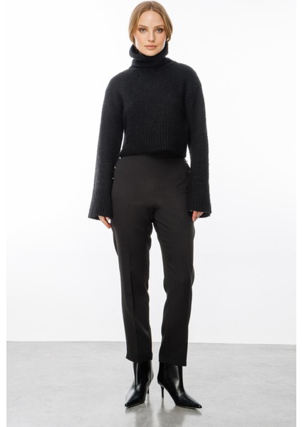 Düğme Detaylı Yüksek Bel Pantolon-Siyah modelleri