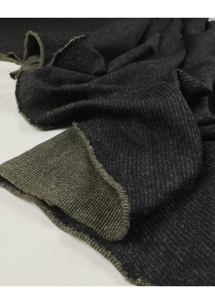 Siyah Üzeri Haki Geçişli Pano Jakarlı Örme Kumaş (En 145 cm x Boy 330 Cm) modelleri