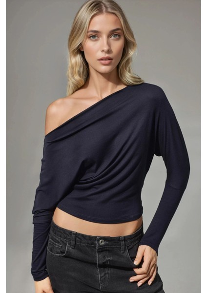 Kadın Asimetrik Yaka Uzun Kollu Esnek Örme Tişört Lacivert