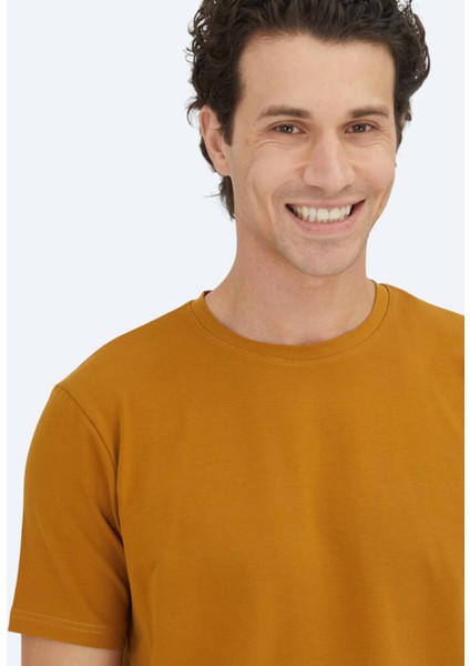 Hardal Düz Bisiklet Yaka Pamuk Karışımlı T-Shirt modelleri