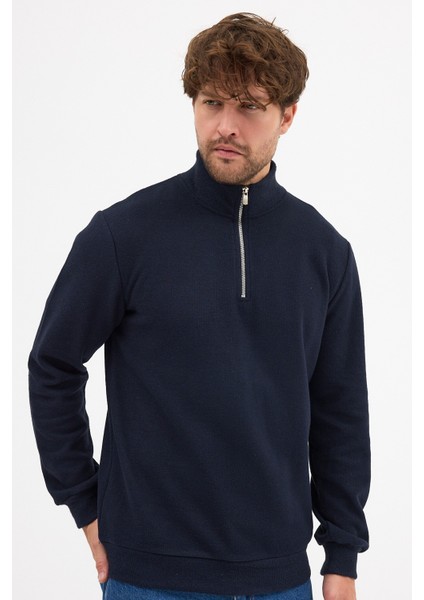 Erkek Lacivert Standart Fit Normal Kesim Pamuklu Yarım Fermuarlı Dik Yaka Pamuklu Sweatshirt fırsatları